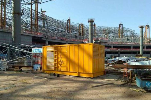 红河发电机出租如何判断空气滤清器是否需要更换？